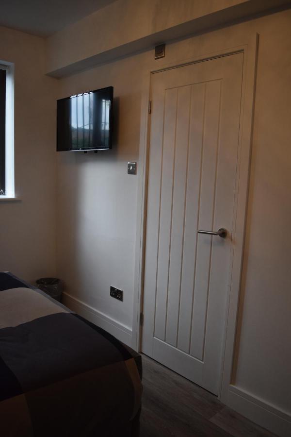 Airport Padzzz Apartment Wythenshawe Exterior photo