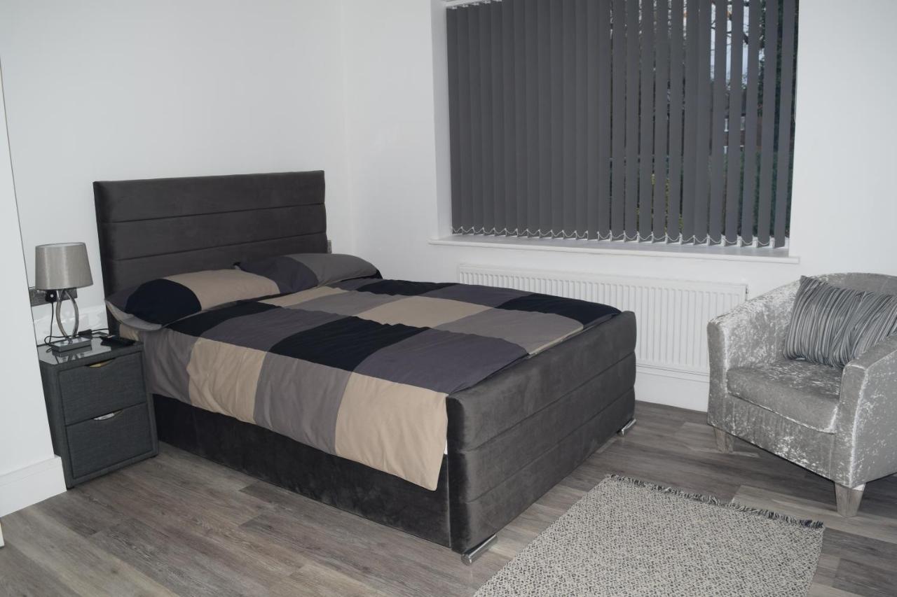 Airport Padzzz Apartment Wythenshawe Exterior photo
